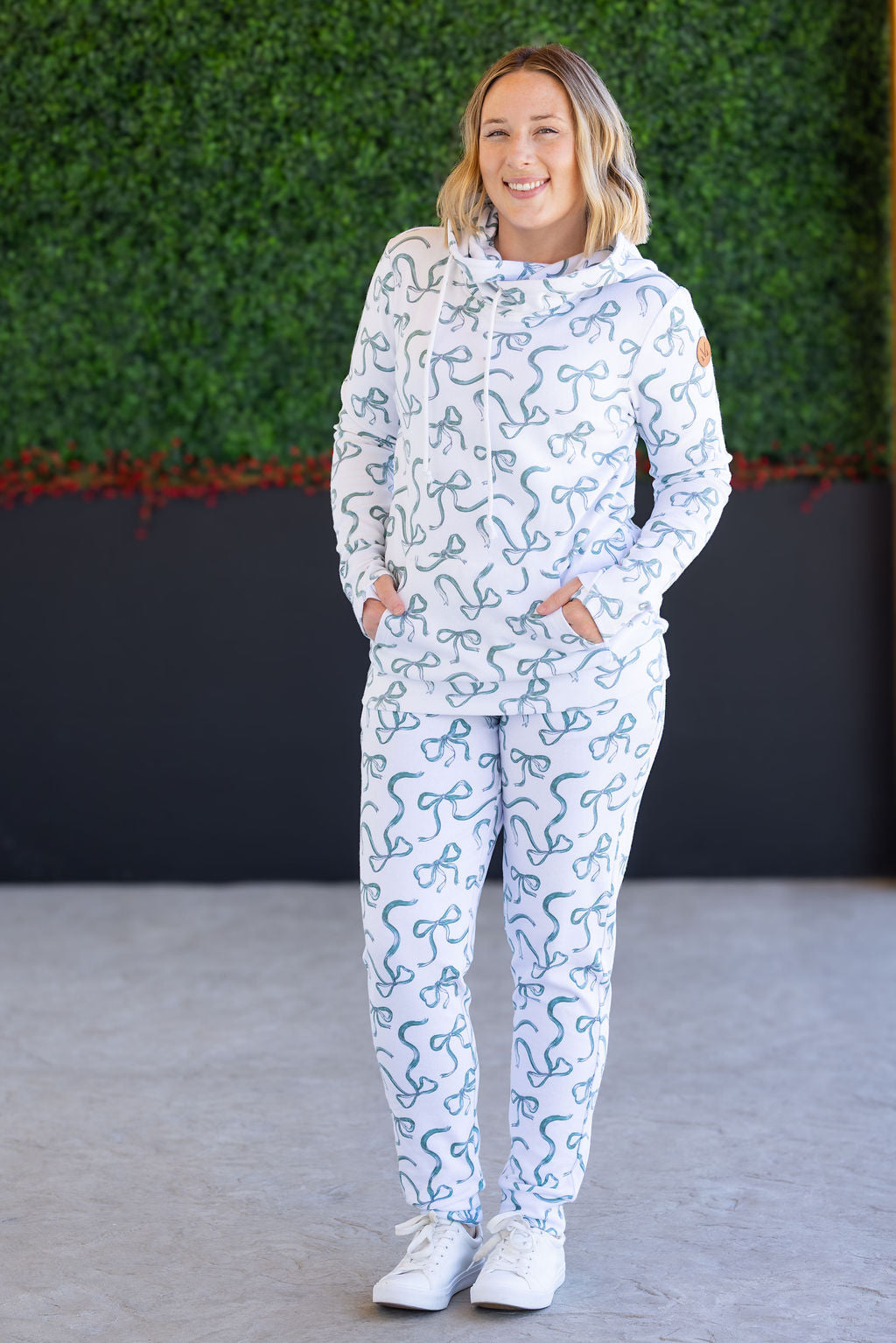 IN STOCK Classic Joggers - Green Ribbons