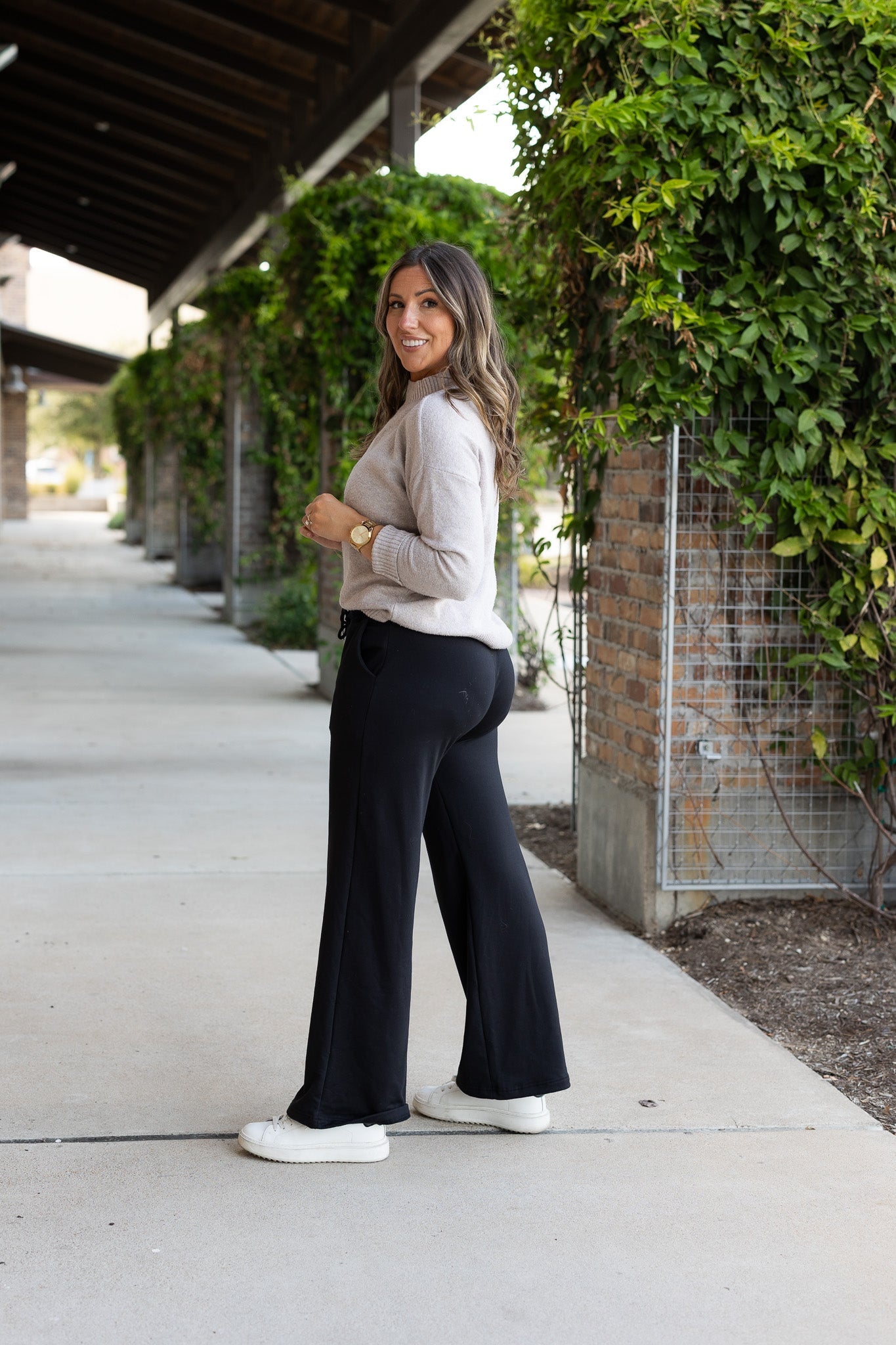 PreOrder | The Jenna - Comfy Wide Leg Fleece pants