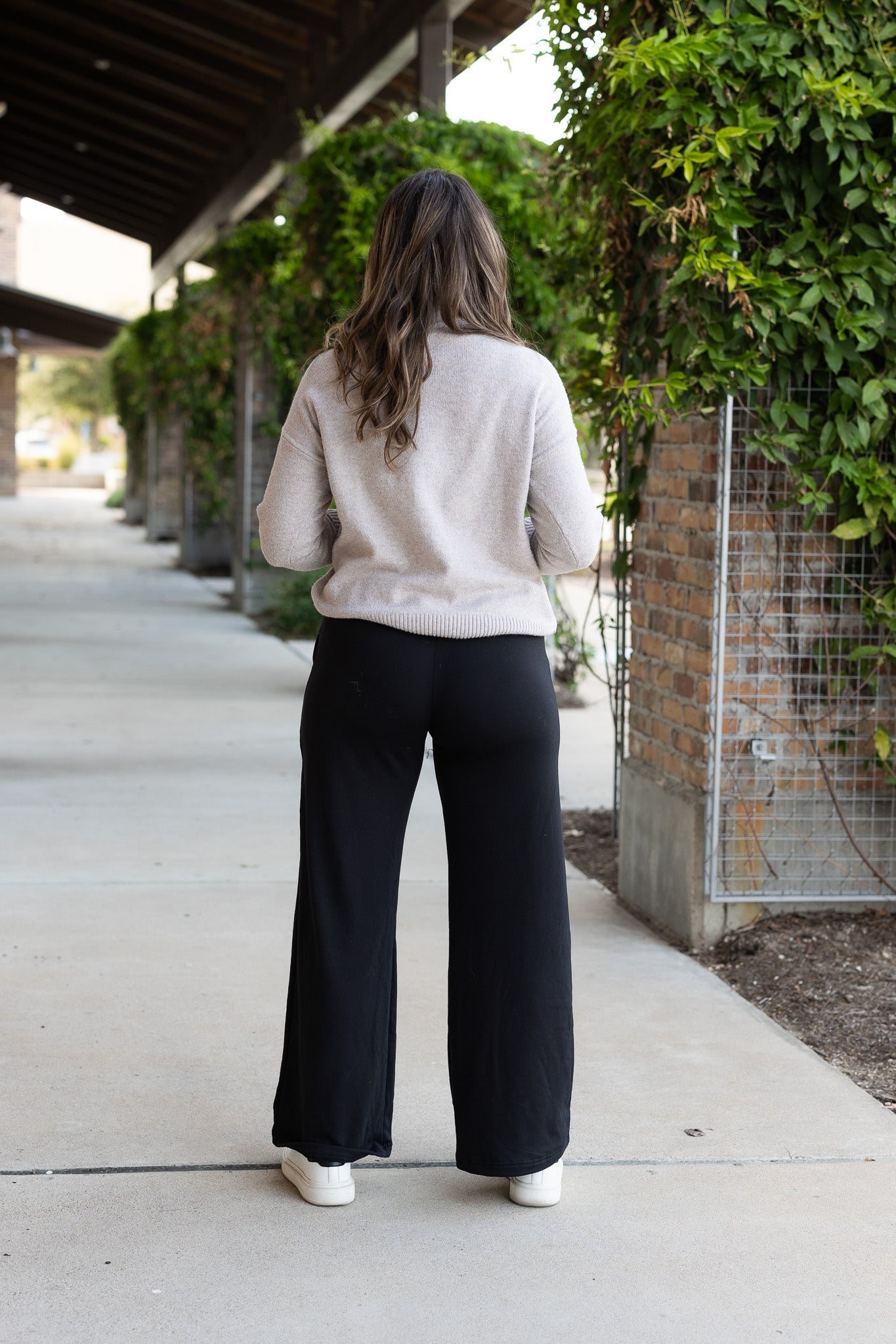 PreOrder | The Jenna - Comfy Wide Leg Fleece pants