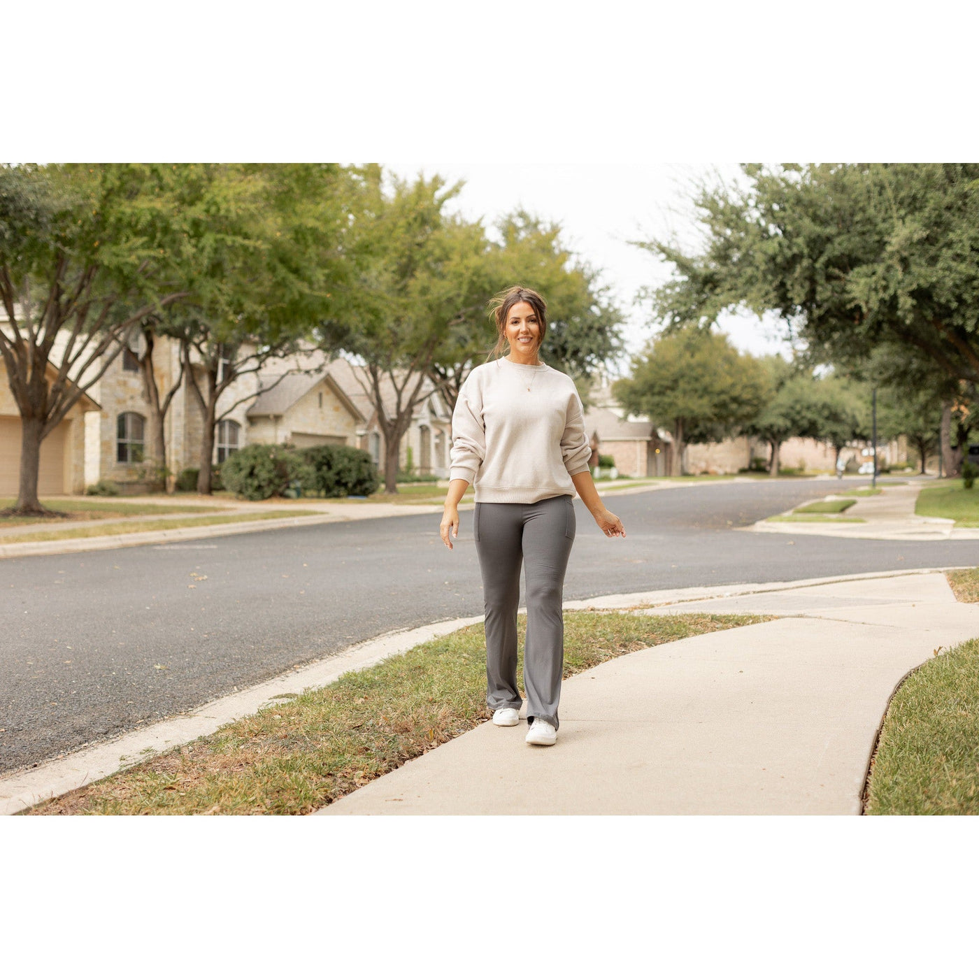 Ready to Ship | The Cassie - 30  CHARCOAL Bootcut Leggings with Pockets - Round 2