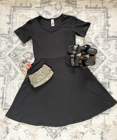 Ready to Ship | The Dakota Dress
